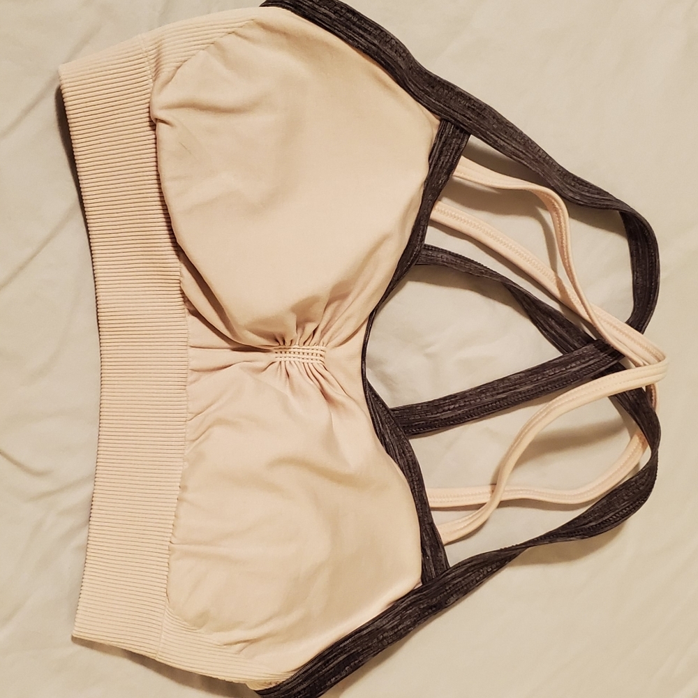 Sports bra